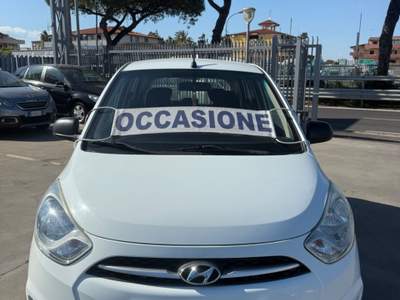 Hyundai i10 1.1 benzina 2011 Bianco usata Qualiano