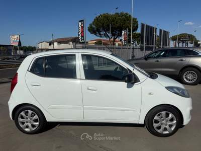 Hyundai i10 1.1 benzina 2011 Bianco usata Qualiano