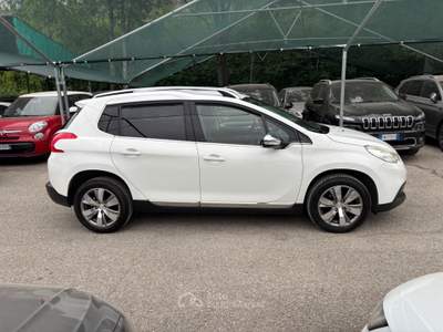 Peugeot 2008 1.6 hdi 92 CV Allure OK NEOPATENTATI Bianco usata Bologna