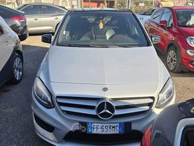 Mercedes-Benz Classe B amg tetto panoramico Argento usata Roma