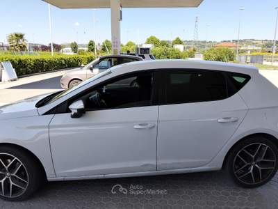 Seat Leon Unico propietario,km reali Bianco usata Civitanova Marche