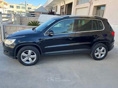Volkswagen Tiguan DPF 4MOTION Sport & Style Nero usata Castellana Grotte