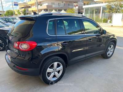Volkswagen Tiguan DPF 4MOTION Sport & Style Nero usata Castellana Grotte