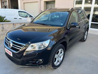 Volkswagen Tiguan DPF 4MOTION Sport & Style Nero usata Castellana Grotte