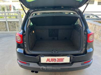 Volkswagen Tiguan DPF 4MOTION Sport & Style Nero usata Castellana Grotte