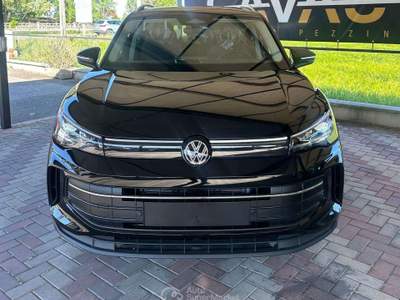 Volkswagen Tiguan 1.5 etsi Sport line 150cv dsg usata Goito