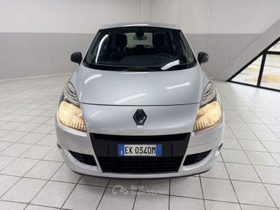 Renault Scénic 1.9 dci Luxe (dynamique) 130cv fap Grigio usata Fontanella