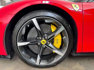 Ferrari SF90 SF90 XX Spider XX 4.0 F1 TUA SENZA ANTICIPO € 5.044,00 Rosso usata Terni