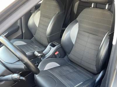 Peugeot 2008 1.6 diesel 100cv Black Matt Grigio usata Bitonto