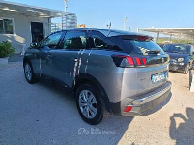 Peugeot 3008 S&S Business Grigio usata Altamura