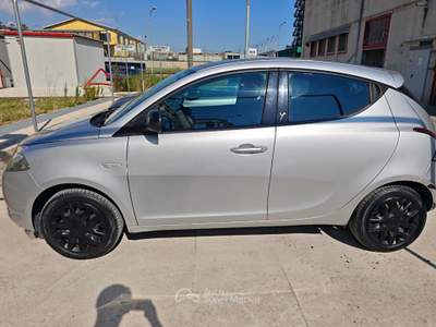 Lancia Ypsilon Auto in conto vendita in buone condizioni unico proprietario usata Roccadaspide