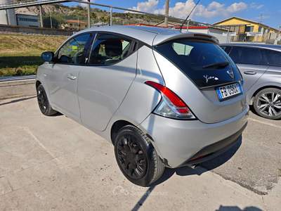 Lancia Ypsilon Auto in conto vendita in buone condizioni unico proprietario usata Roccadaspide