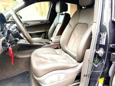 Porsche Macan 
                                                                                                                         Grigio usata Rende