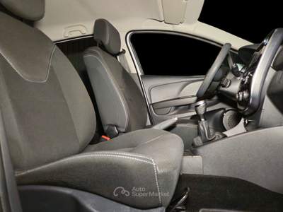 Renault Clio Clio 0.9 tce energy Life Gpl 90cv my18 Bianco usata Porto San Giorgio