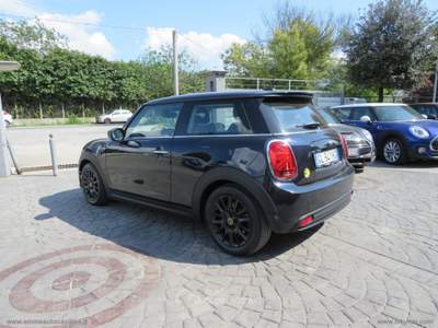 MINI Mini Full Electric Mini Cooper SE Essential Nero usata Anagni