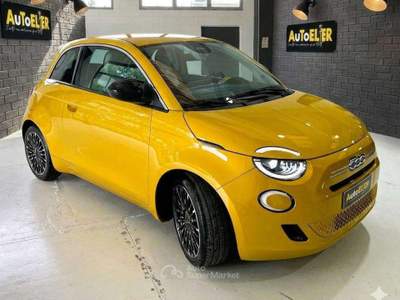 Fiat 500 500 1.0 hybrid Icon Oro usata Rondissone