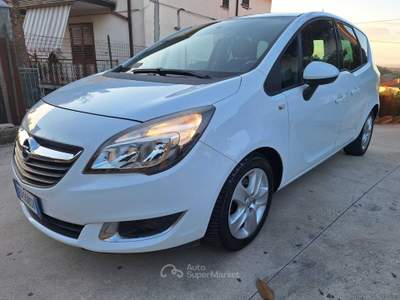 Opel Meriva opel meriva 1.4 turbo 120cv gpl cosmo Bianco usata Mirabella Eclano