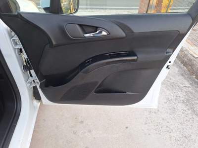 Opel Meriva opel meriva 1.4 turbo 120cv gpl cosmo Bianco usata Mirabella Eclano