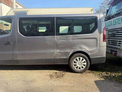 Renault Trafic passenger T29 2.0 dci 145cv L2H1 Energy Zen E6d-temp Blu/Azzurro usata CASTEL MAGGIORE