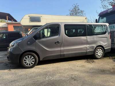 Renault Trafic passenger T29 2.0 dci 145cv L2H1 Energy Zen E6d-temp Blu/Azzurro usata CASTEL MAGGIORE