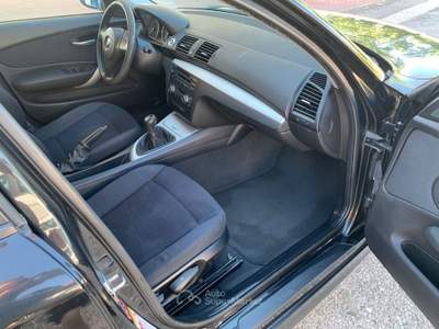 BMW Serie 1 120d 120 120d Euro5, Finanziabile, 20km/L Nero usata Ozzano dell'Emilia
