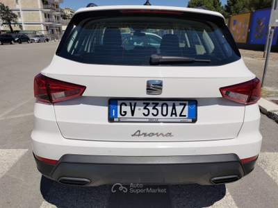 Seat Arona Tenuta in box, unico propietario usata Bari