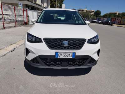 Seat Arona Tenuta in box, unico propietario usata Bari