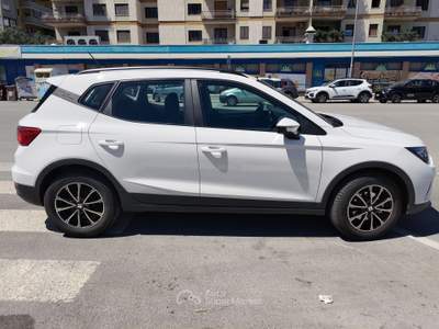Seat Arona Tenuta in box, unico propietario usata Bari
