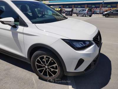 Seat Arona Tenuta in box, unico propietario usata Bari