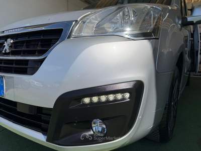 Peugeot Partner 1.6 DIESEL 100CV Argento usata Giugliano