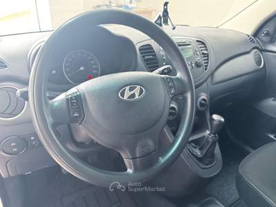 Hyundai i10 GPL SERIE/ RATE / FINANZIAMENTI Grigio usata Benevento