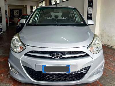 Hyundai i10 GPL SERIE/ RATE / FINANZIAMENTI Grigio usata Benevento