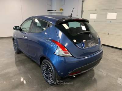 Lancia Ypsilon 1.0 Benzina Hybrid Ecochic Gold 5 Porte Blu/Azzurro usata Qualiano