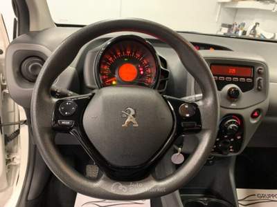 Peugeot 108 1.0 Benzina 5 Porte Allure Bianco usata Qualiano
