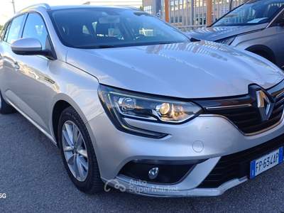Renault Mégane Megane Mégane Sporter dCi 8V 110 CV Energy Business Grigio usata Massafra