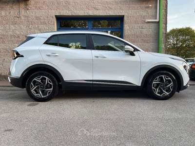 Kia Sportage 1.6 TGDI 150CV MHEV DCT UNIPROP. GARANZIA 6 ANNI Bianco usata Venezia