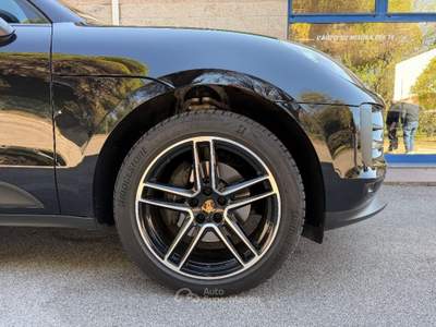 Porsche Macan 2.0 245CV PDK UNIPROPRIETARIO CERCHI DA 20" PASM Nero usata Venezia
