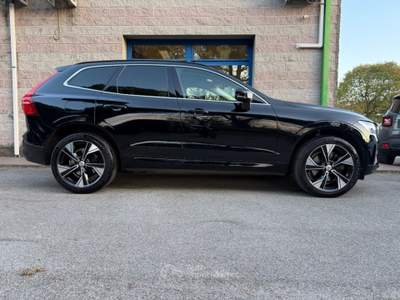 Volvo XC60 2.0 B4 AWD AUTOMATICA CERCHI DA 20" FARI FULL LED Nero usata Venezia