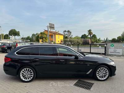 BMW Serie 5 520d 520 d Touring XDRIVE Luxury AUTOM EURO6 LED CRUISE ADATTIVO Nero usata San Felice sul Panaro