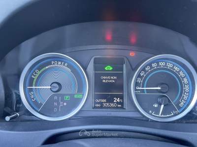Toyota Auris 99CV E6 Neo - 2015 Bianco usata Roma