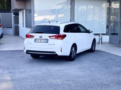 Toyota Auris 99CV E6 Neo - 2015 Bianco usata Roma