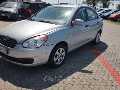 Hyundai Accent Accent 4p 1.4 Style usata Cassinetta di Lugagnano