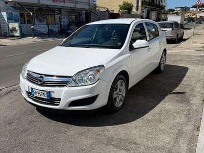 Opel Astra 5 porte Enjoy Bianco usata Sant'Antimo