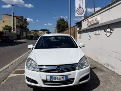 Opel Astra 5 porte Enjoy Bianco usata Sant'Antimo