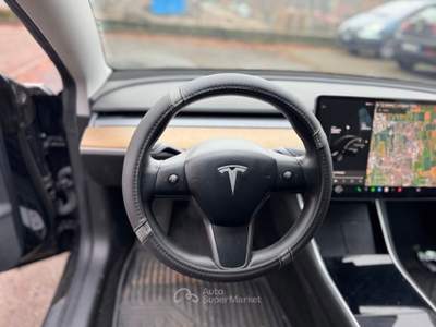 Tesla Model 3 Auto non fumatore. usata Novara