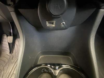 Peugeot 108 VTi 72cv 5 PORTE ALLURE GPL TECH Argento usata Napoli