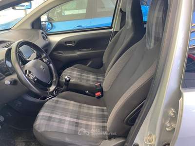 Peugeot 108 VTi 72cv 5 PORTE ALLURE GPL TECH Argento usata Napoli