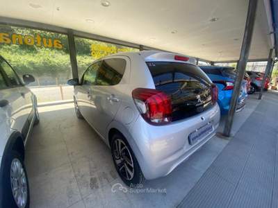 Peugeot 108 VTi 72cv 5 PORTE ALLURE GPL TECH Argento usata Napoli