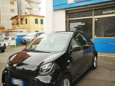 Smart ForFour Smart EQ ForFour 2020 Nero usata Roma