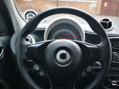 Smart ForFour Smart EQ ForFour 2020 Nero usata Roma